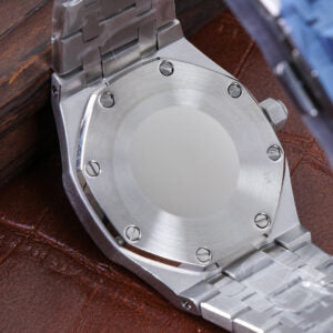 ORA Steel Royal Oak-style Seiko Mod watch, white dial, smooth polished bezel, octagonal case, 34mm – dial detail close-up