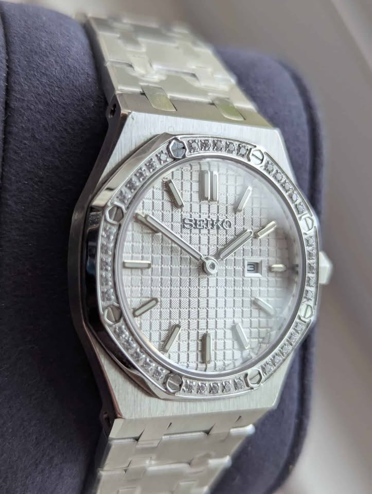 ORA Steel octagon-style ladies Seiko Mod watch, diamond bezel, octagonal case, 34mm