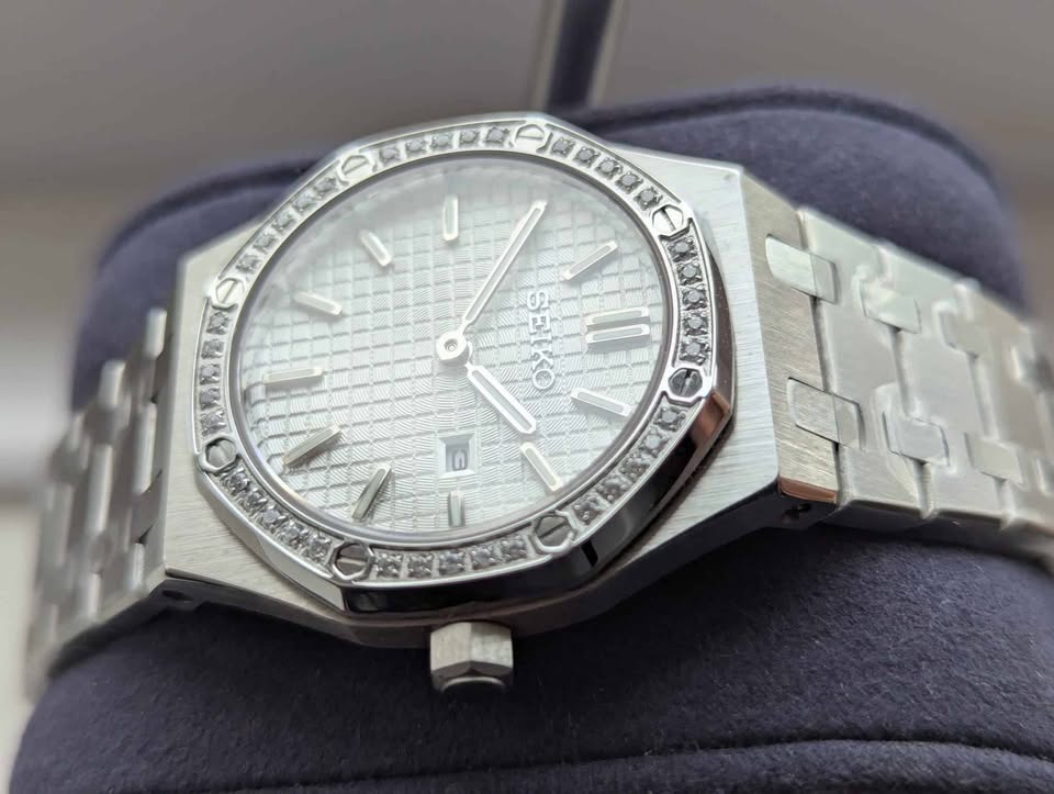 ORA Steel octagon-style ladies Seiko Mod watch, diamond bezel, octagonal case, 34mm