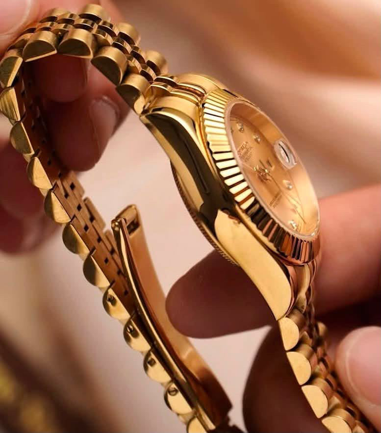Classic Date (31mm/36mm) Ladies Seiko MOD - CHAMPAGNE