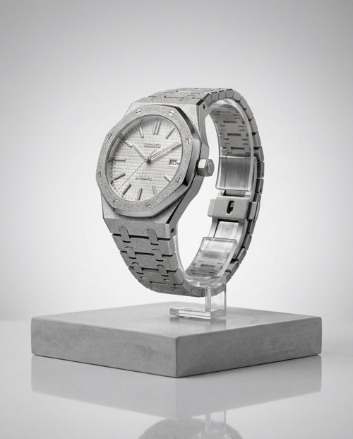 ORA Frosted Steel Royal Oak-style ladies Seiko Mod watch, octagonal case, 31mm – front view