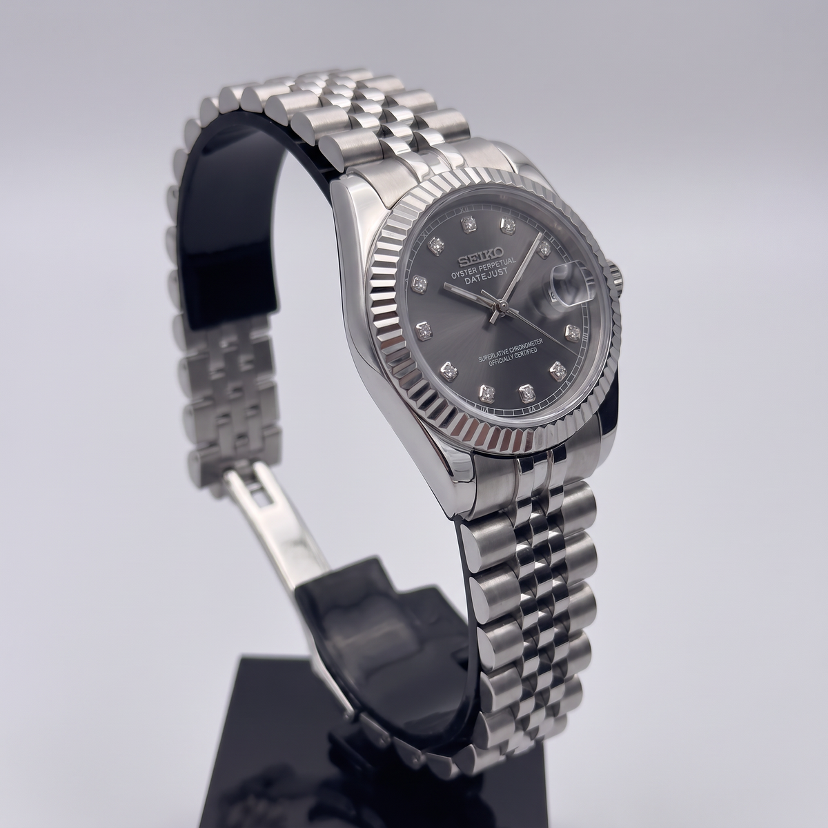 Steel Classic Date (31mm/36mm) Ladies Seiko MOD - GREY