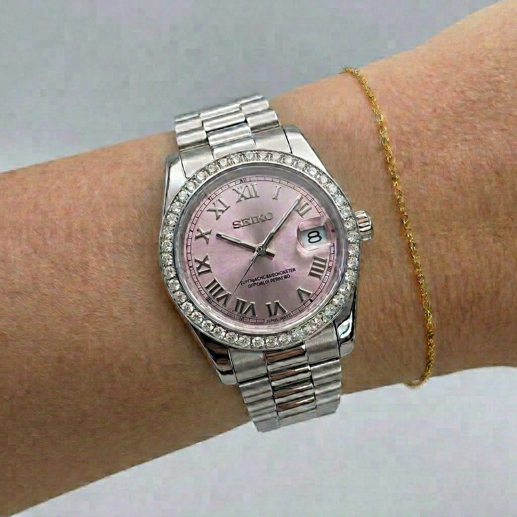 SEIKOJUST- DIAMOND BEZEL ROMAN PINK