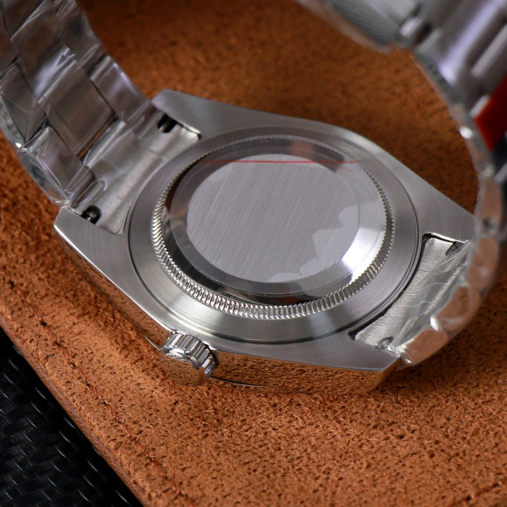 ORA Oyster Perpetual-style Seiko Mod watch, lavender dial, stainless steel, 36mm – dial detail close-up
