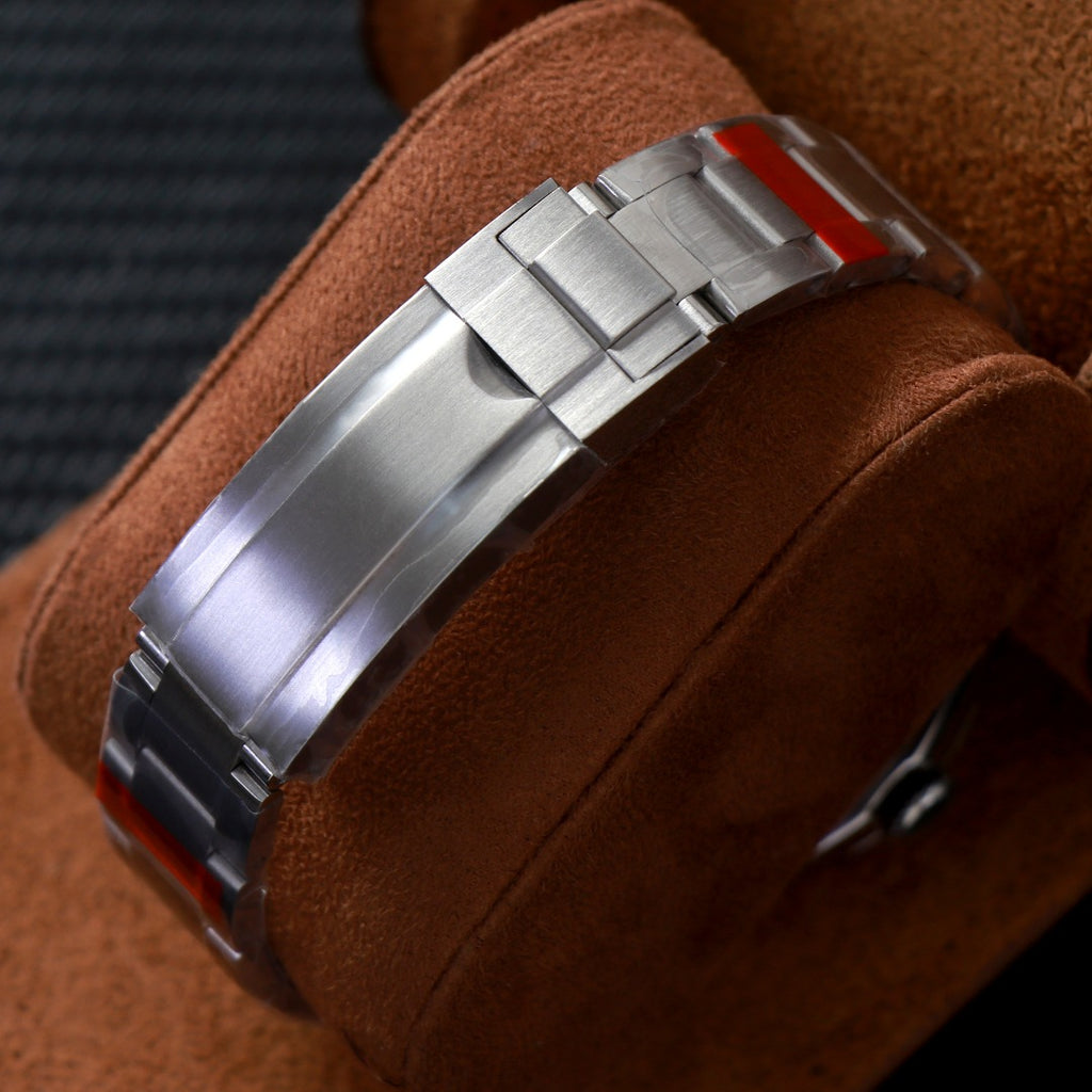 ORA Oyster Perpetual-style Seiko Mod watch, green dial, stainless steel, 36mm – bezel close-up